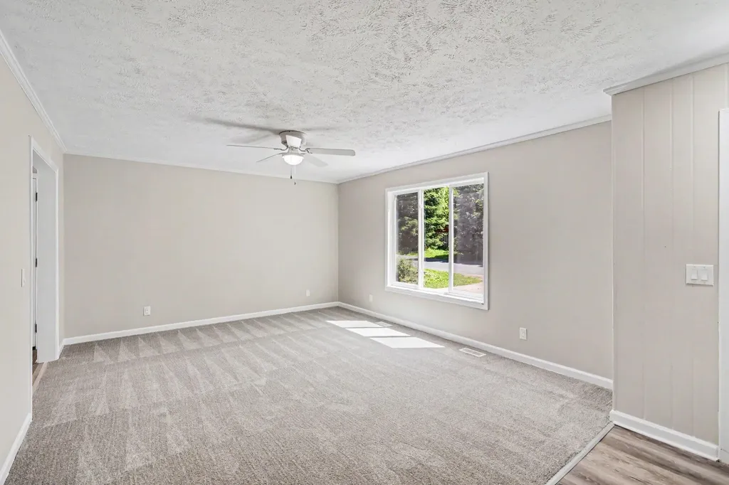 229 Sydelle Avenue Kalamazoo Charter Township MI 49006