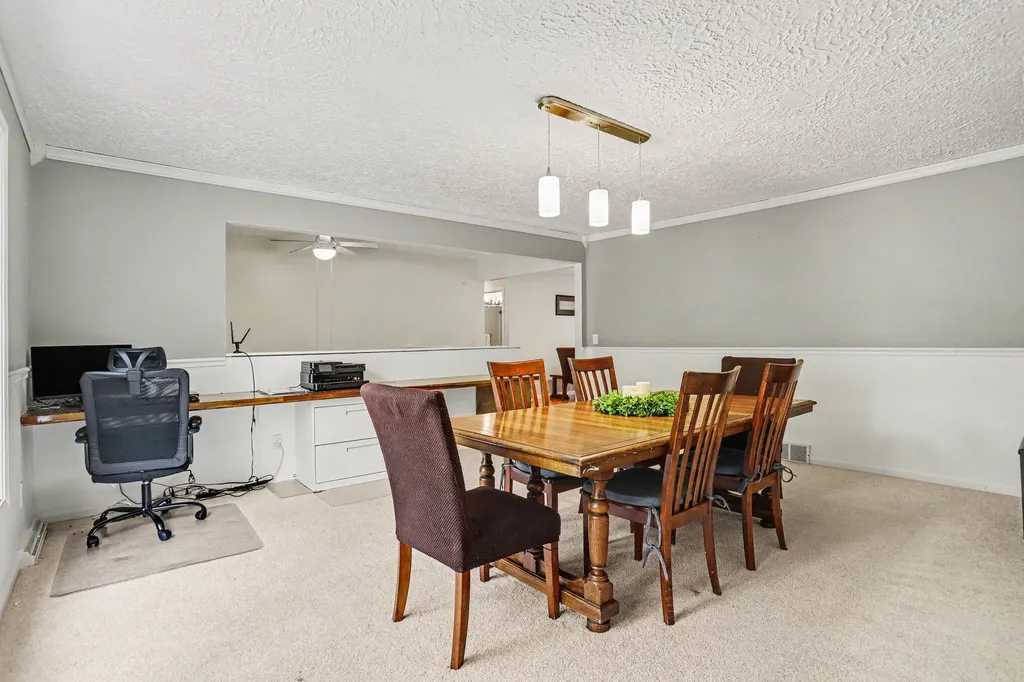 24108 Oak Lane Antwerp Township MI 49071