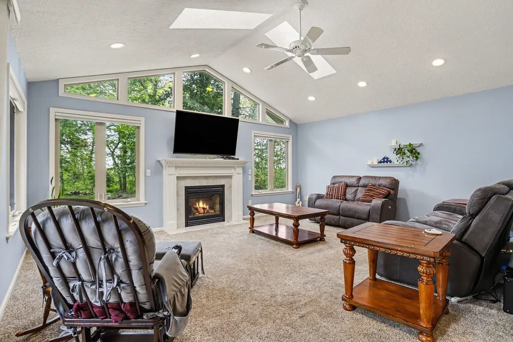 24108 Oak Lane Antwerp Township MI 49071