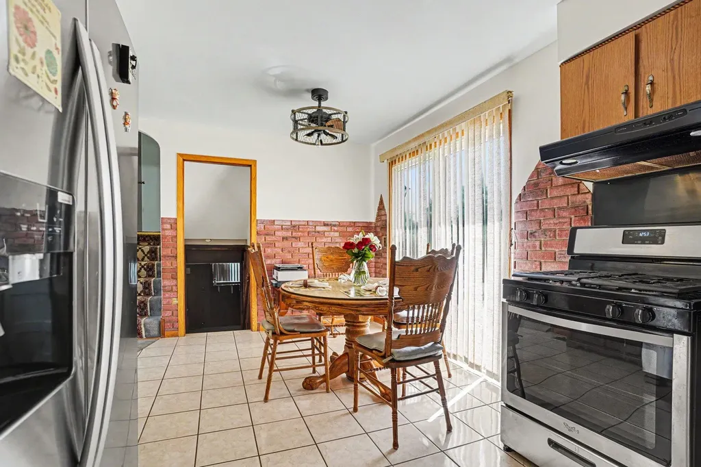 406 Woodlark Street Galesburg City MI 49053