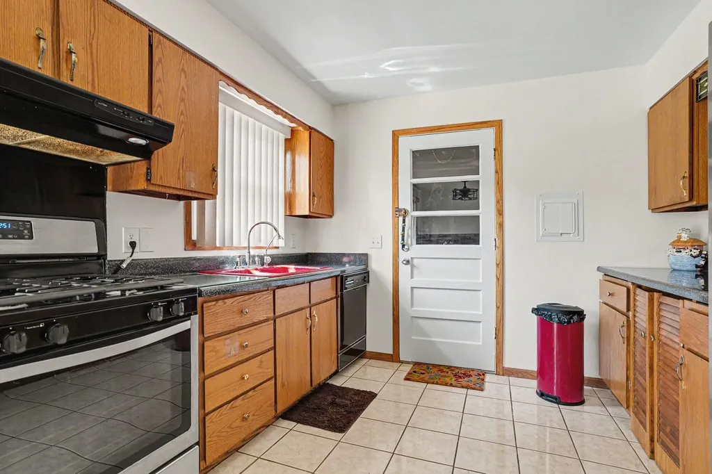 406 Woodlark Street Galesburg City MI 49053