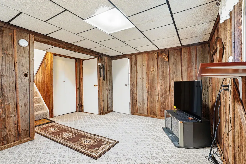 406 Woodlark Street Galesburg City MI 49053