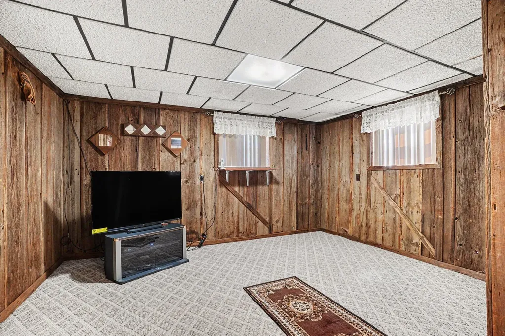 406 Woodlark Street Galesburg City MI 49053