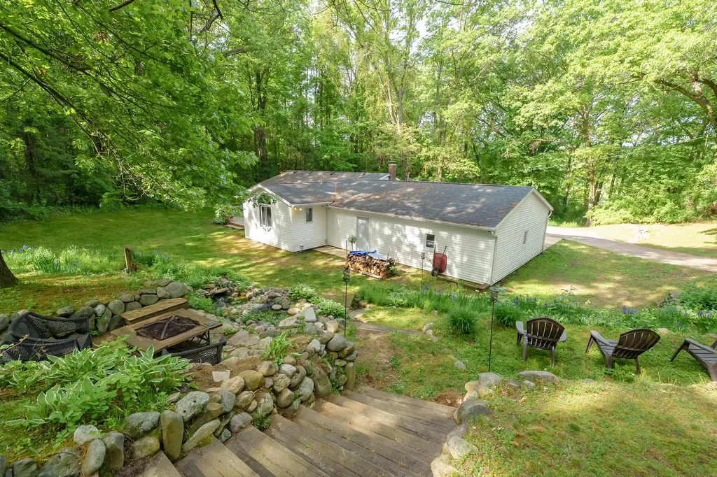 5144 N 39th Street Ross Township MI 49012