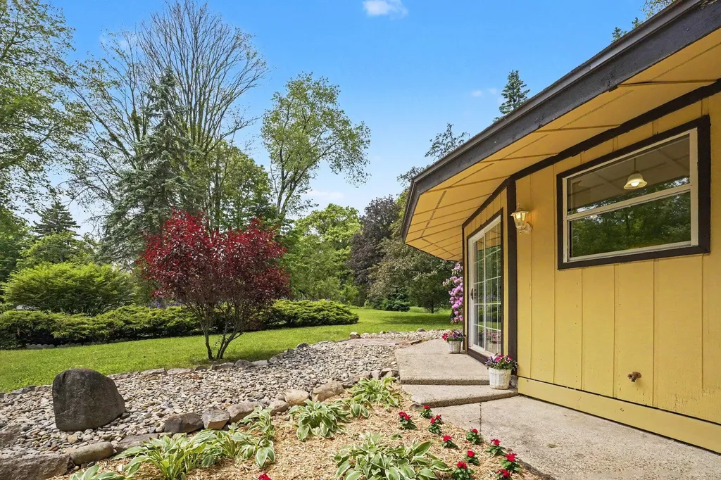 2308 N 33rd Street Comstock Charter Township MI 49053