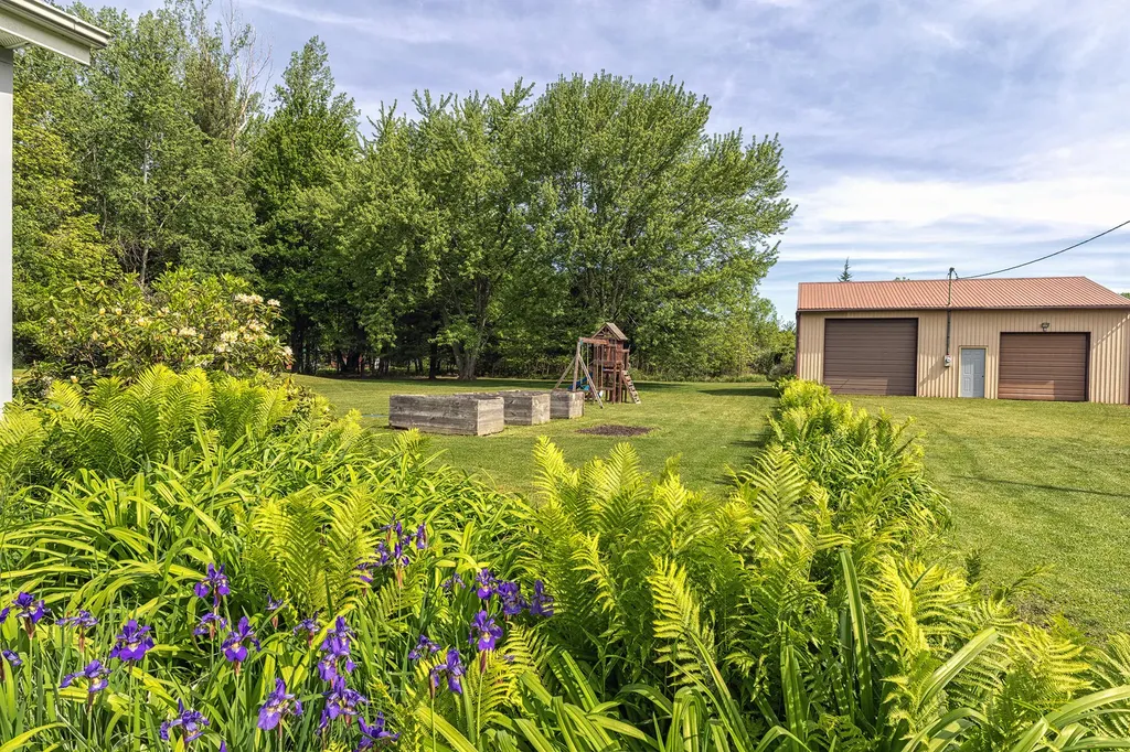 75764 16th Avenue South Haven Charter Township MI 49090