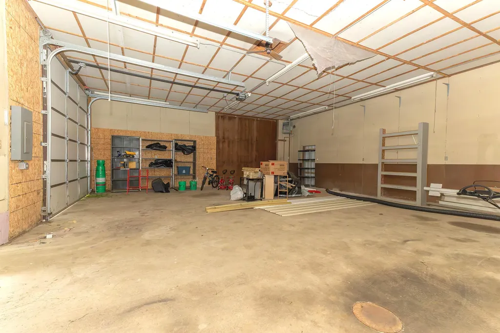 75764 16th Avenue South Haven Charter Township MI 49090