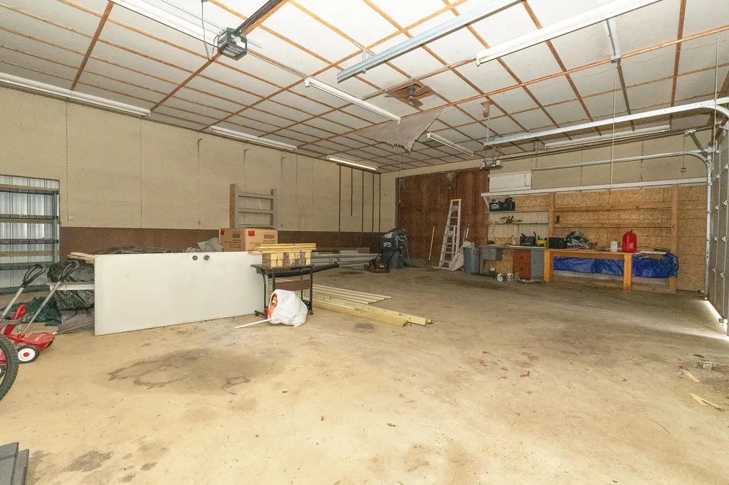 75764 16th Avenue South Haven Charter Township MI 49090