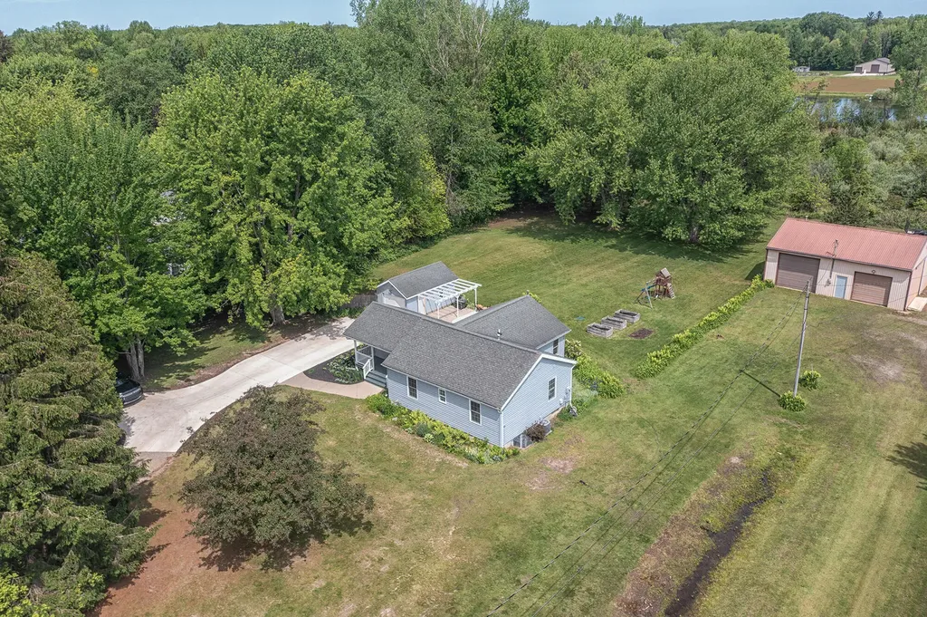 75764 16th Avenue South Haven Charter Township MI 49090
