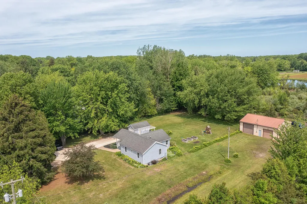 75764 16th Avenue South Haven Charter Township MI 49090