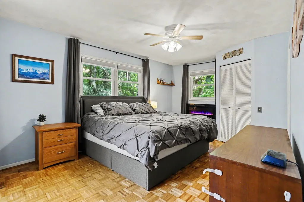 24234 Oak Lane Antwerp Township MI 49071