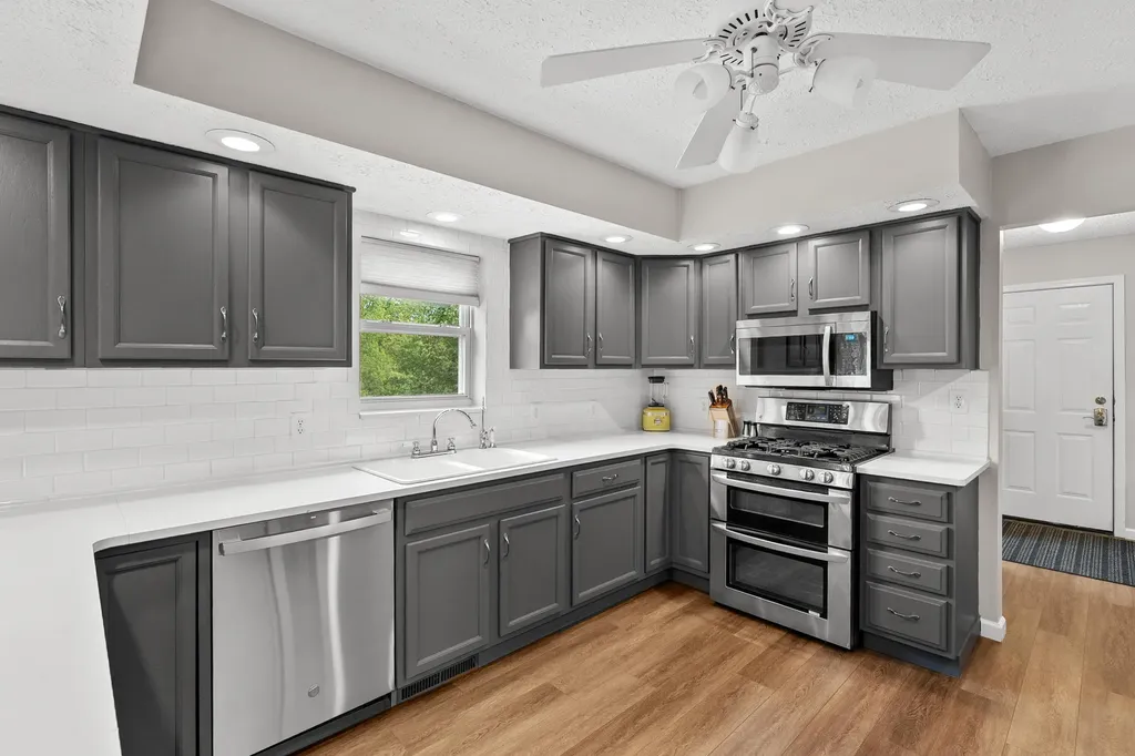 39166 36th Avenue Waverly Township MI 49079