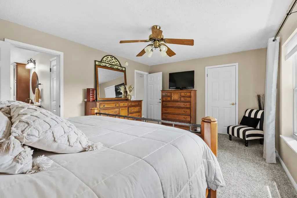 39166 36th Avenue Waverly Township MI 49079
