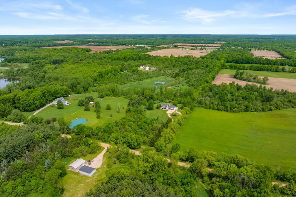 39166 36th Avenue Waverly Township MI 49079
