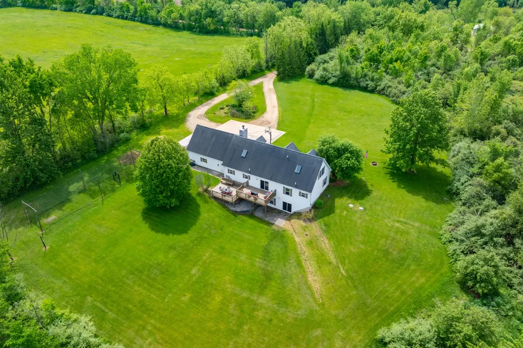 39166 36th Avenue Waverly Township MI 49079