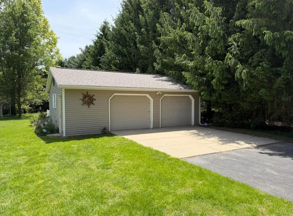 7921 W O Avenue Texas Charter Township MI 49009