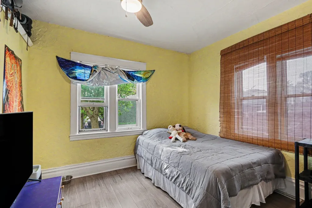436 S Westnedge Court Kalamazoo City MI 49008