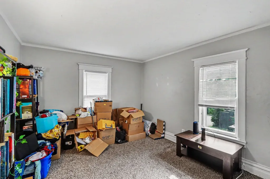 436 S Westnedge Court Kalamazoo City MI 49008