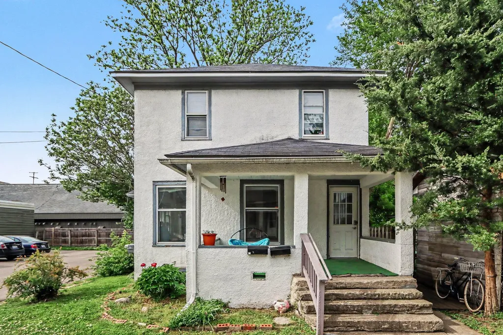 436 S Westnedge Court Kalamazoo City MI 49008