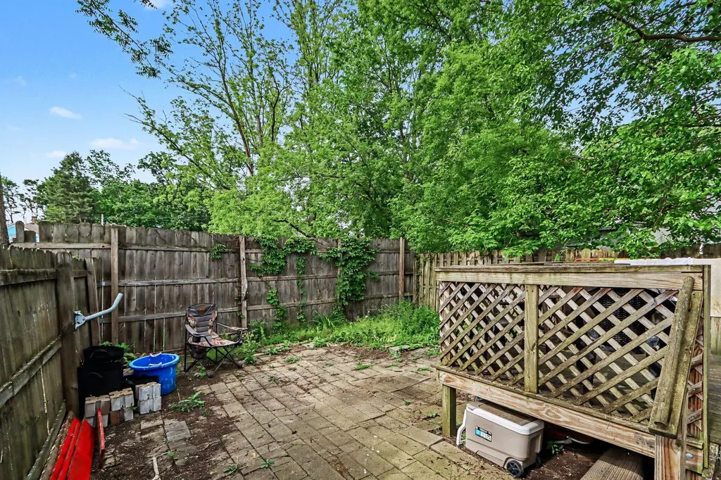 436 S Westnedge Court Kalamazoo City MI 49008