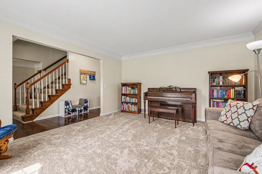 5337 Ticonderoga Drive SE Kentwood City MI 49508