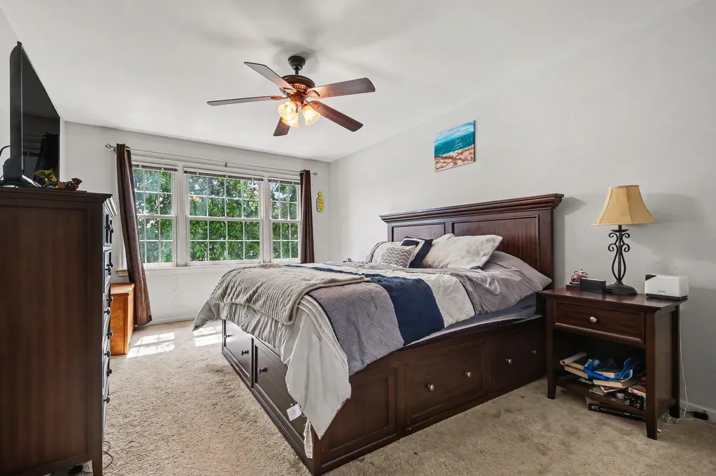 5337 Ticonderoga Drive SE Kentwood City MI 49508