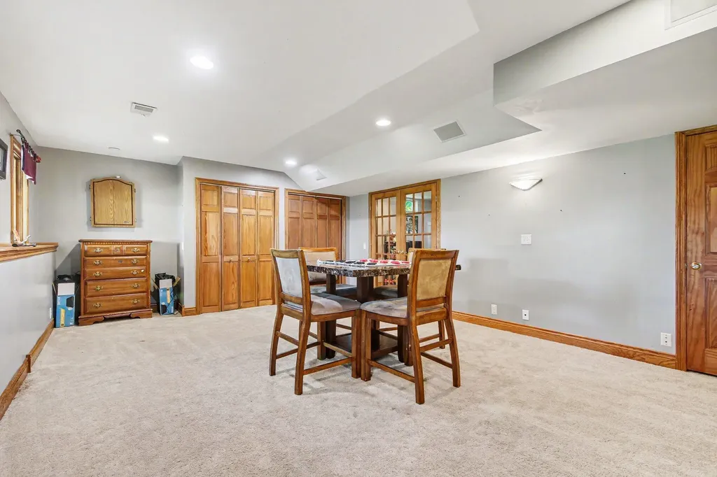 5337 Ticonderoga Drive SE Kentwood City MI 49508