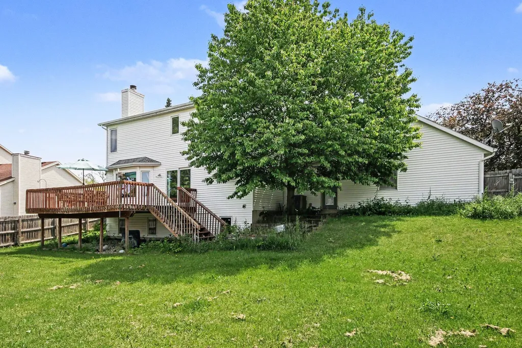 5337 Ticonderoga Drive SE Kentwood City MI 49508
