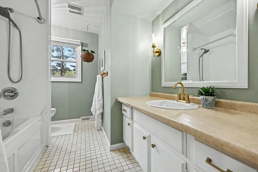 1339 Cadet Lane Oshtemo Charter Township MI 49009