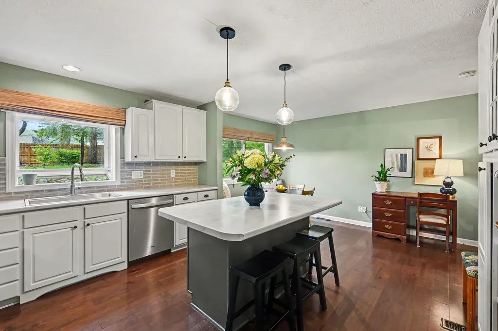 1339 Cadet Lane Oshtemo Charter Township MI 49009