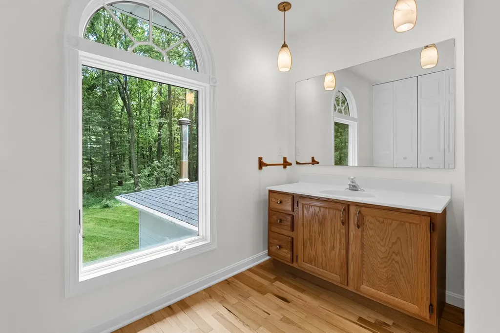 8001 Greenfield Shores Drive Pavilion Township MI 49088