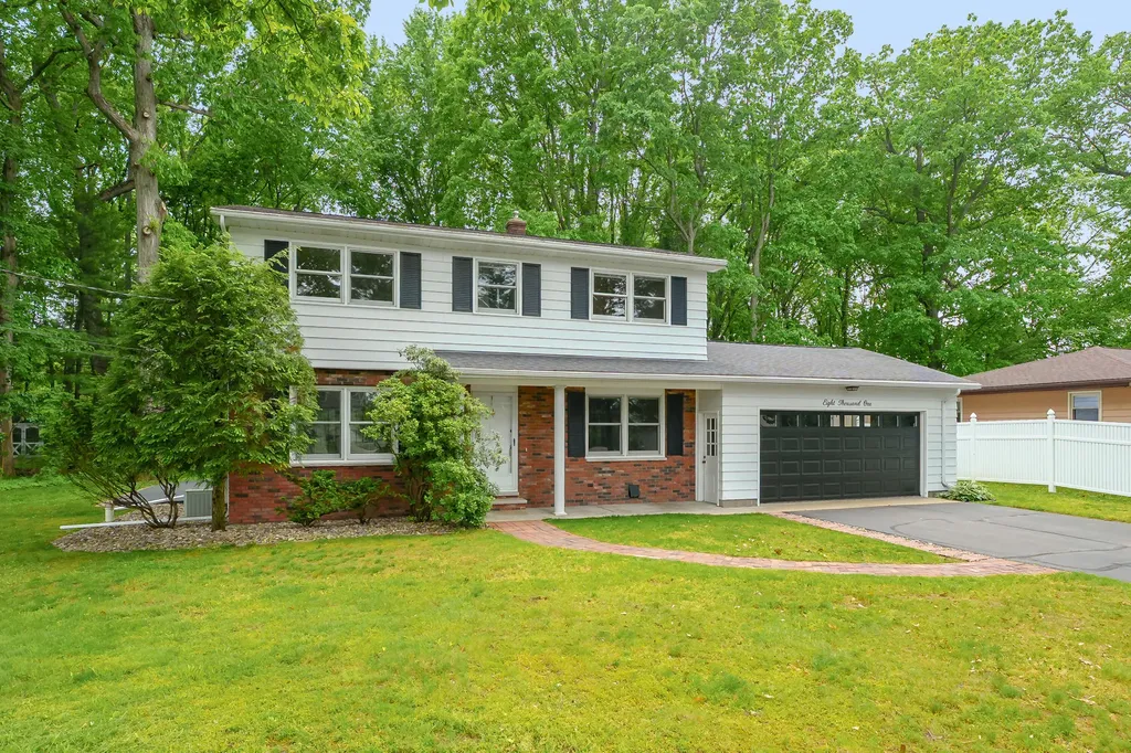 8001 Greenfield Shores Drive Pavilion Township MI 49088