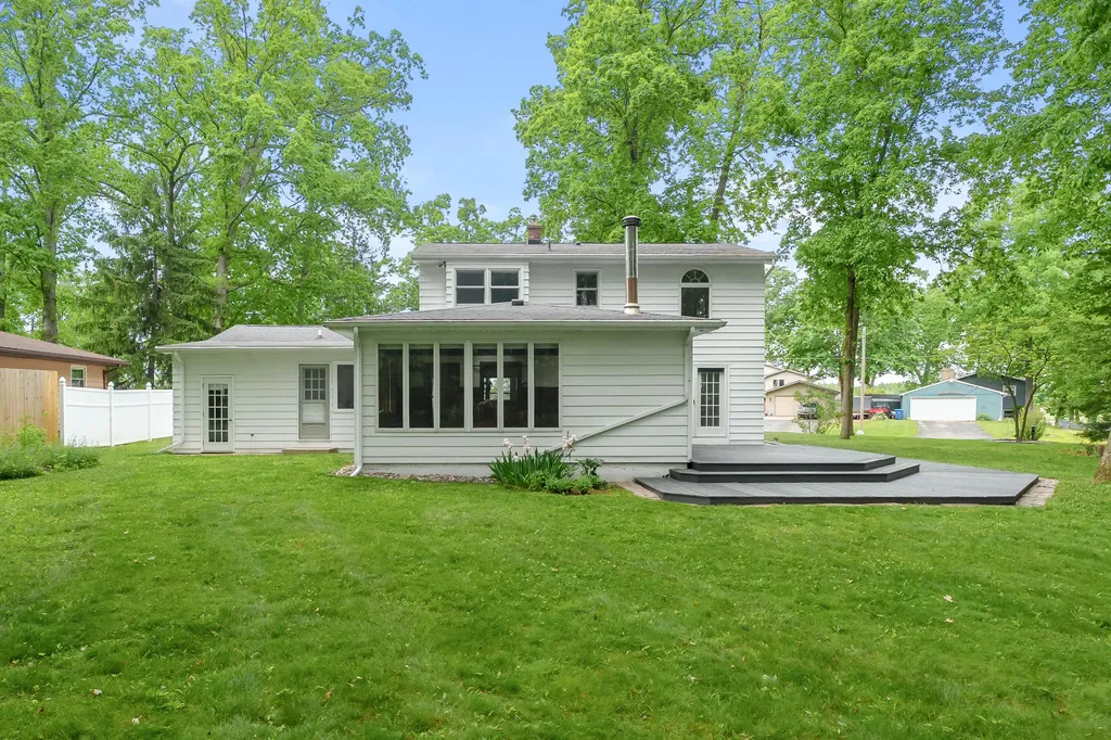 8001 Greenfield Shores Drive Pavilion Township MI 49088