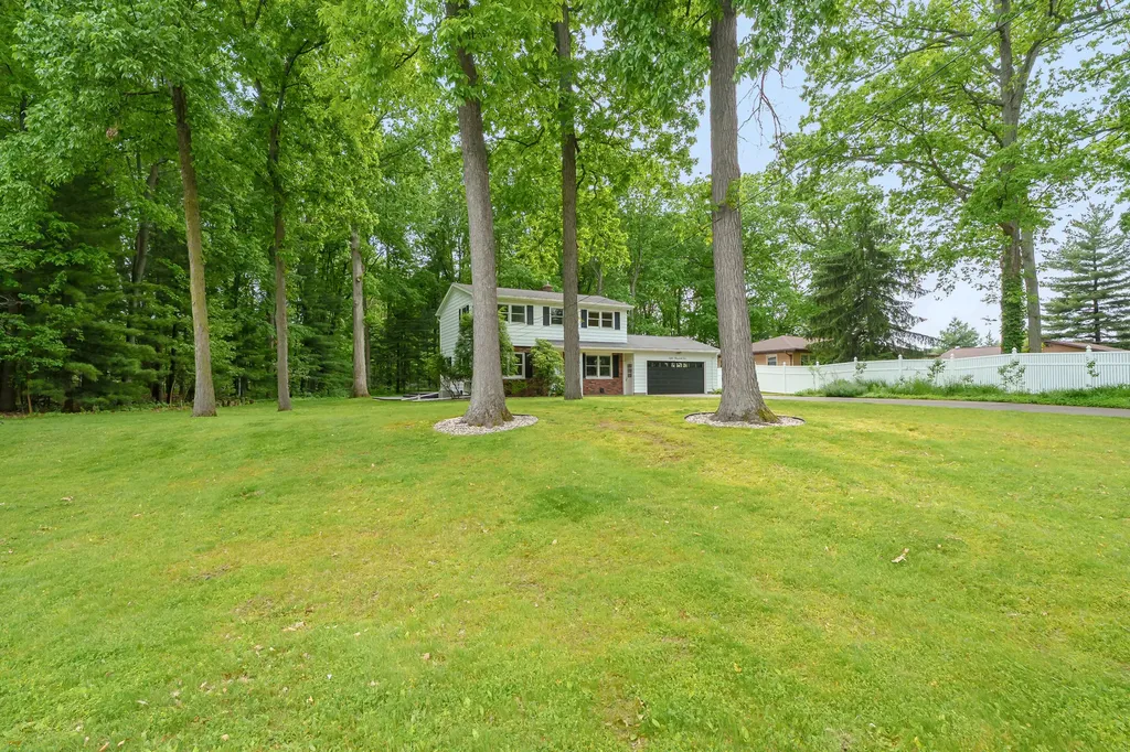 8001 Greenfield Shores Drive Pavilion Township MI 49088