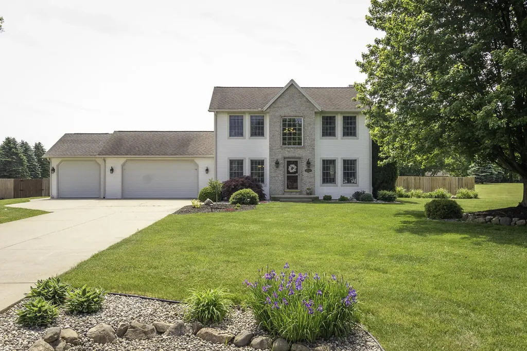 47679 Woodfield Circle Almena Township MI 49071