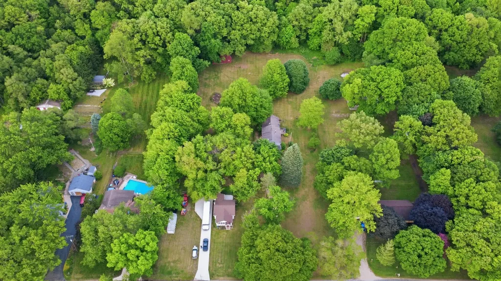 8580 N Riverview Drive Cooper Charter Township MI 49004