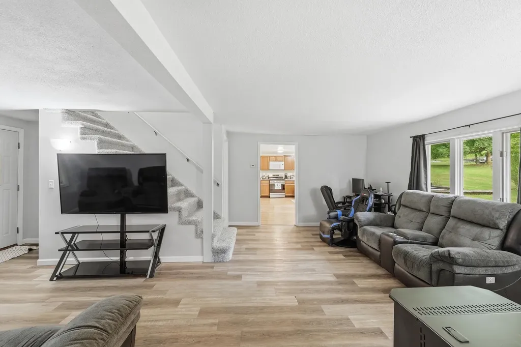 8580 N Riverview Drive Cooper Charter Township MI 49004