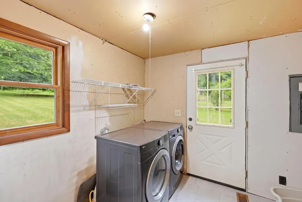 8580 N Riverview Drive Cooper Charter Township MI 49004