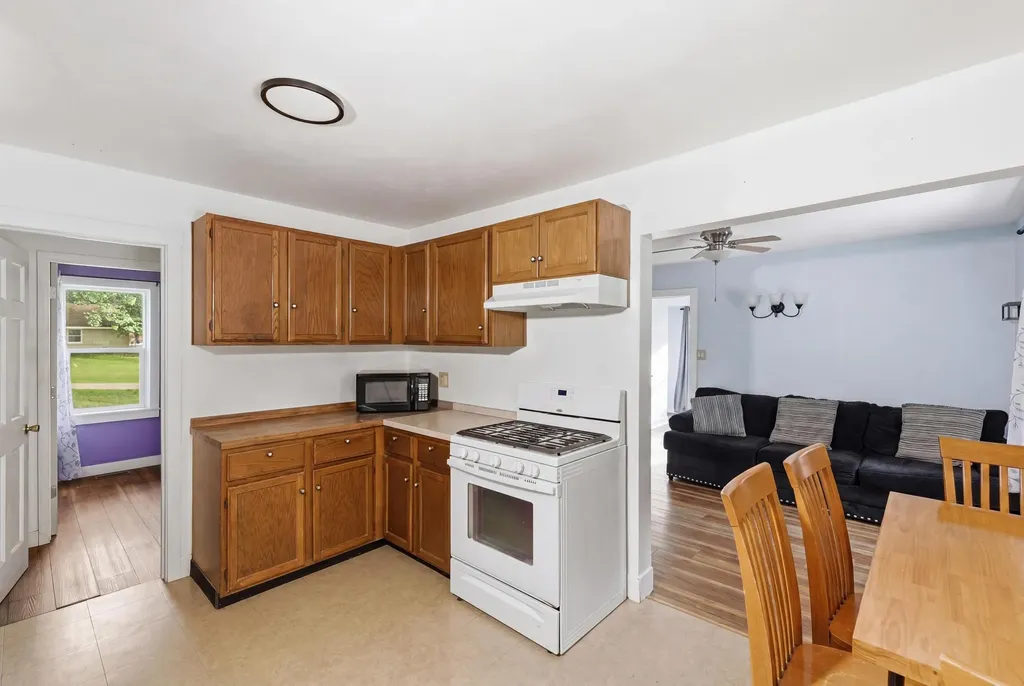 8580 N Riverview Drive Cooper Charter Township MI 49004