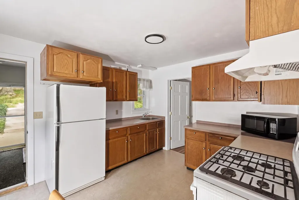 8580 N Riverview Drive Cooper Charter Township MI 49004