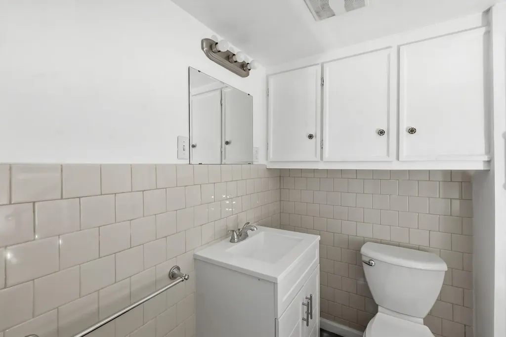 8580 N Riverview Drive Cooper Charter Township MI 49004