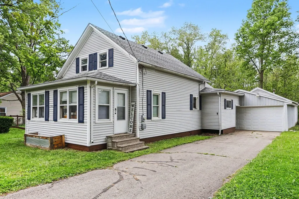 1743 Colby Avenue Cooper Charter Township MI 49004