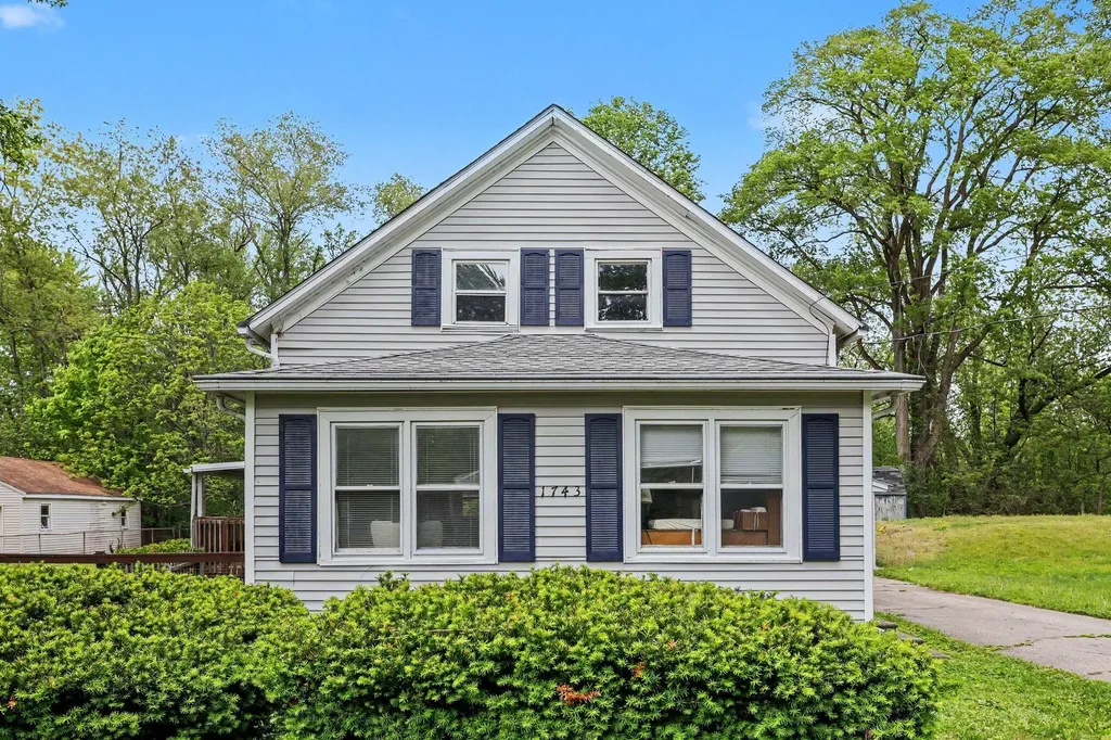1743 Colby Avenue Cooper Charter Township MI 49004