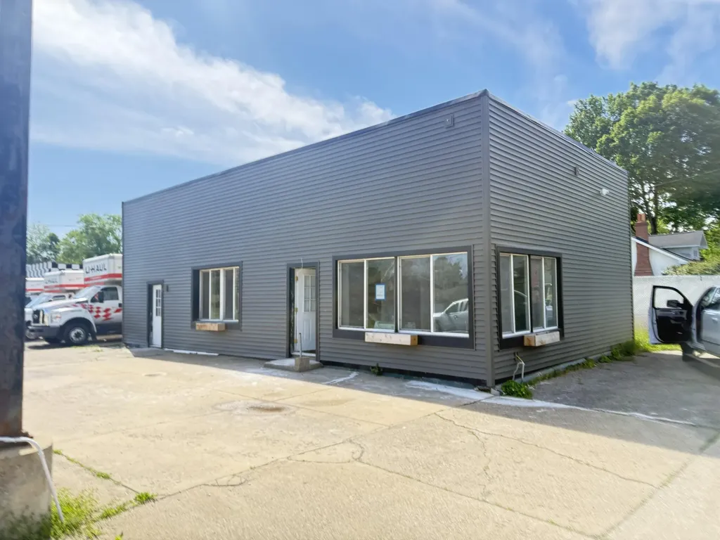 518 W Michigan Avenue Three Rivers City MI 49093