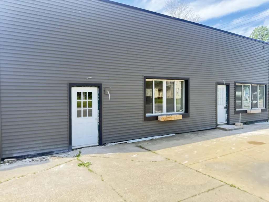 518 W Michigan Avenue Three Rivers City MI 49093