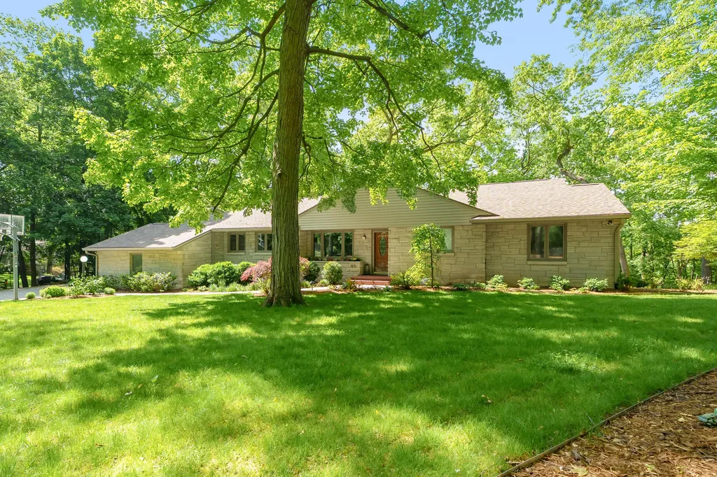 1815 Timberlane Drive Portage City MI 49024