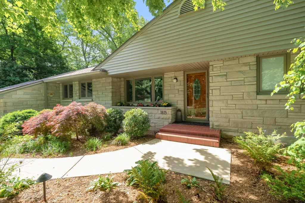 1815 Timberlane Drive Portage City MI 49024