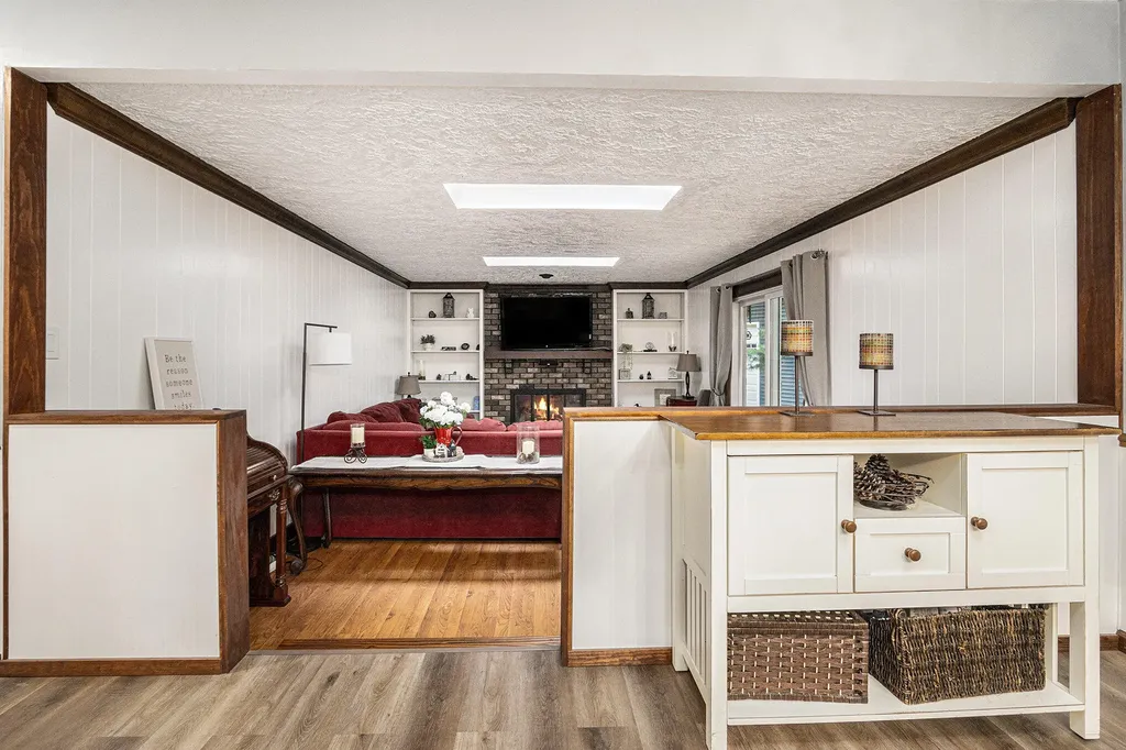 442 Pinewood Circle Portage City MI 49002