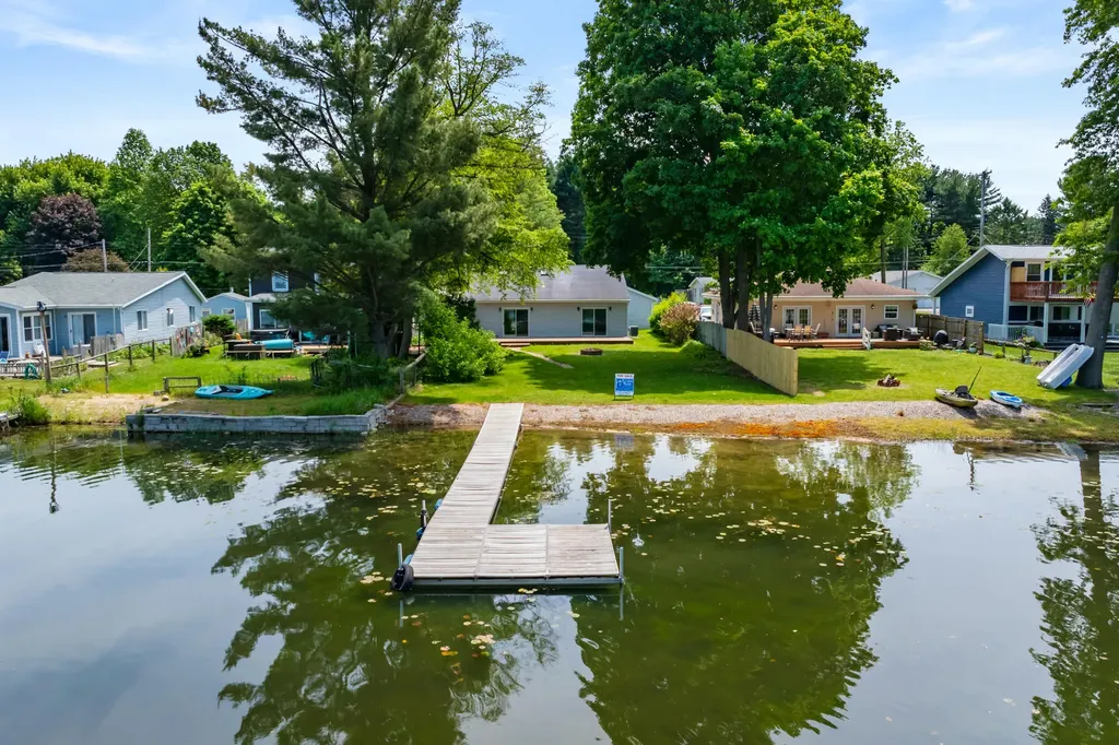 10574 Tomkinson Drive Pavilion Township MI 49088