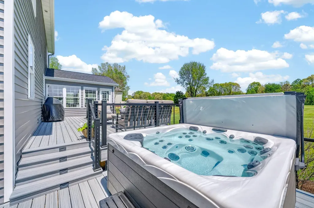 265 S Skyview Drive Oshtemo Charter Township MI 49009